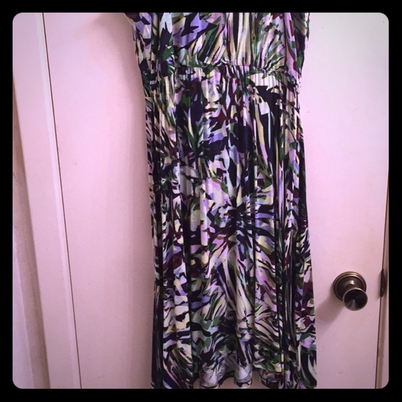 Fabulous Dress by Jennifer Lopez - Picture 9 of 9